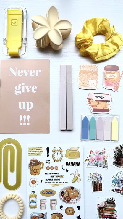 Cozy Stationery Gift Bundle – Yellow Blossom Soft Desk Set